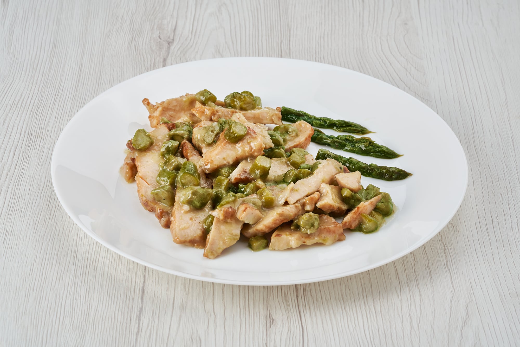 Straccetti di pollo agli asparagi